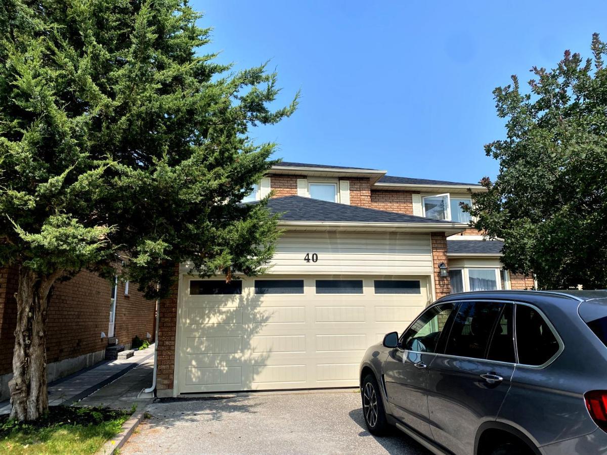 Spacious 2-Bed-Room Near Yonge & Major Mackenzie Richmond Hill Exterior foto